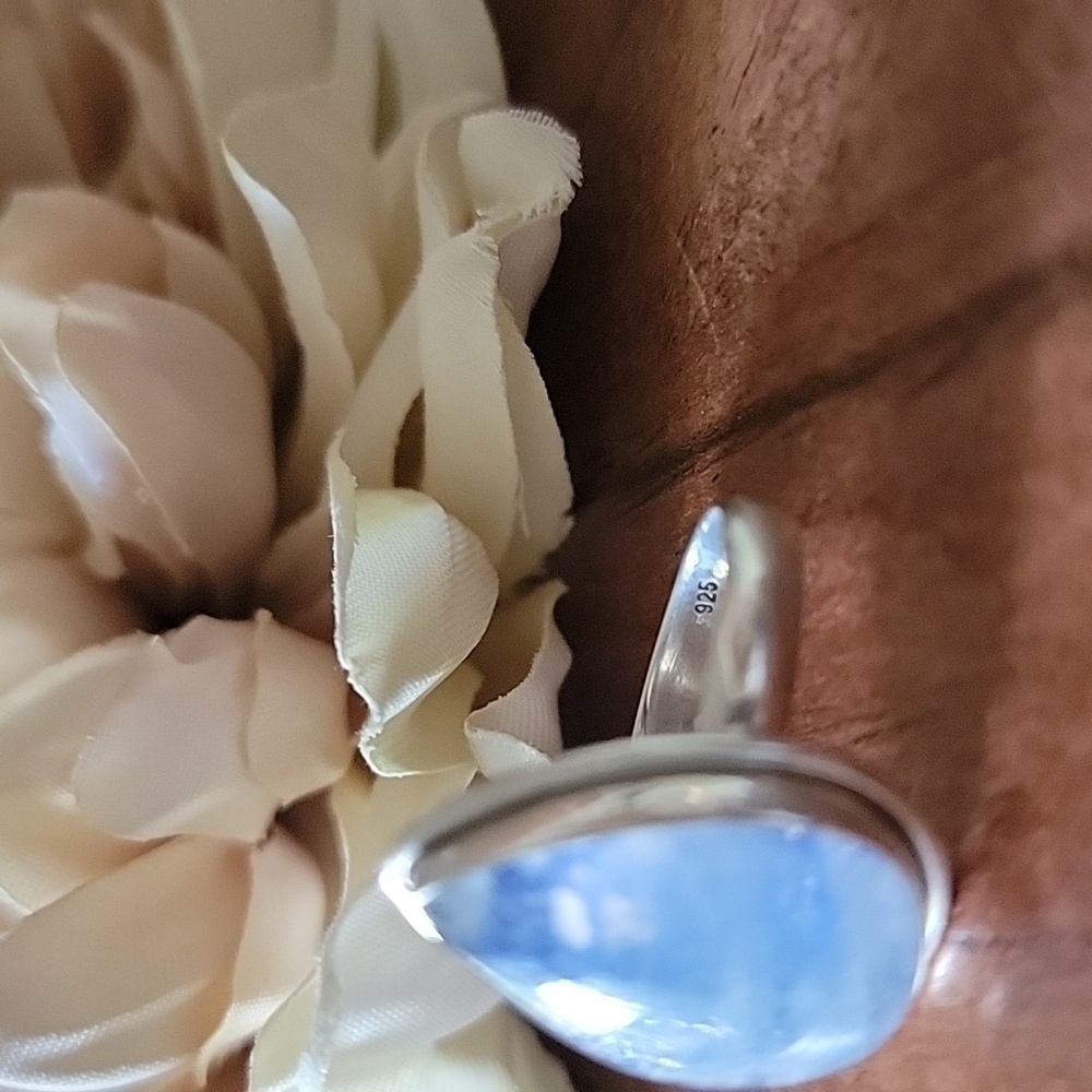 Solid Sterling Silver Blue Moonstone Ring Size 8 - image 2